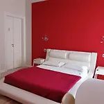Domus فندق مبيت وإفطار