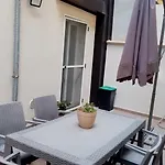 فندق مبيت وإفطار Domus