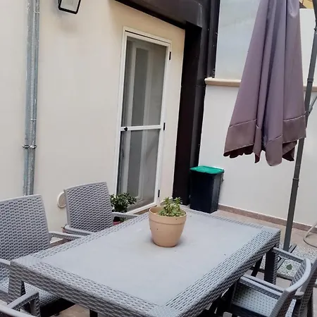 Bed & Breakfast Domus