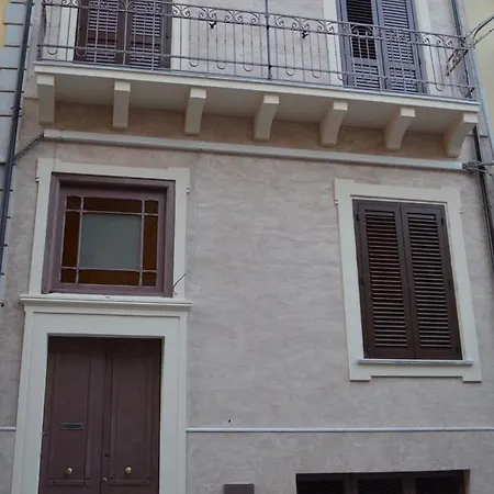 Domus